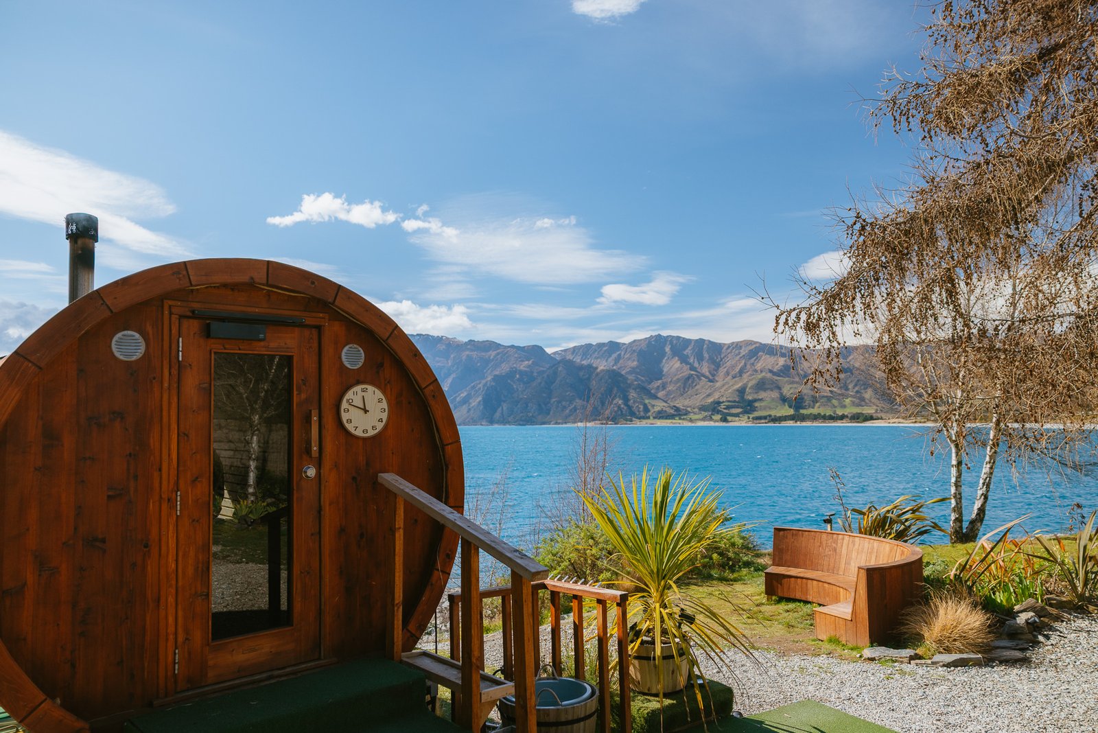 The Secret Sauna overlooking Lake Hawea near Wanaka